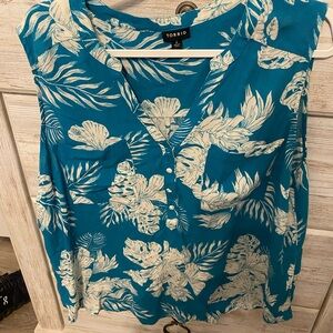 Torrid Teal and White Leaf Print Blouse
